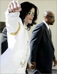 4_22_jackson_michael_081604.jpg